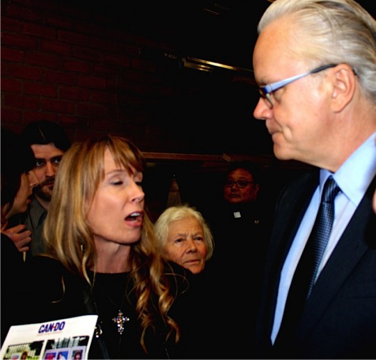 Amy Povah thanks Tim Robbins for his prison reform activism